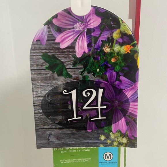 Beautiful Custom Mailbox with floral design. Add your name & address optional. - Picture 7 of 11